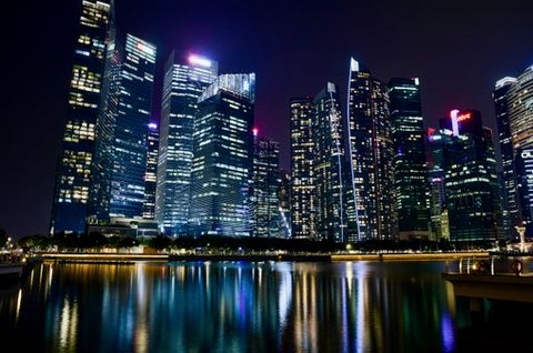 so sánh may mắn và chiến thuật